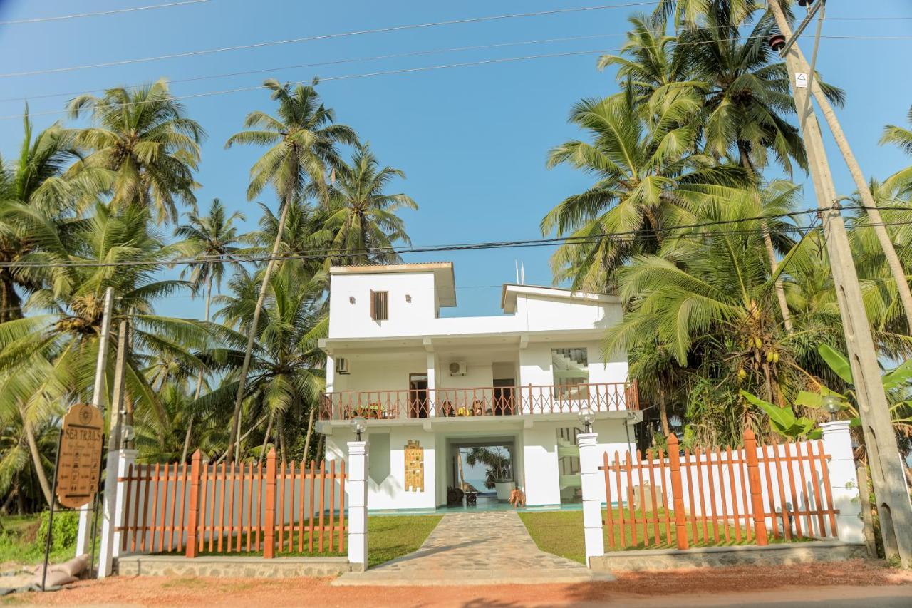 Hotel Sea Trails Bentota Extérieur photo