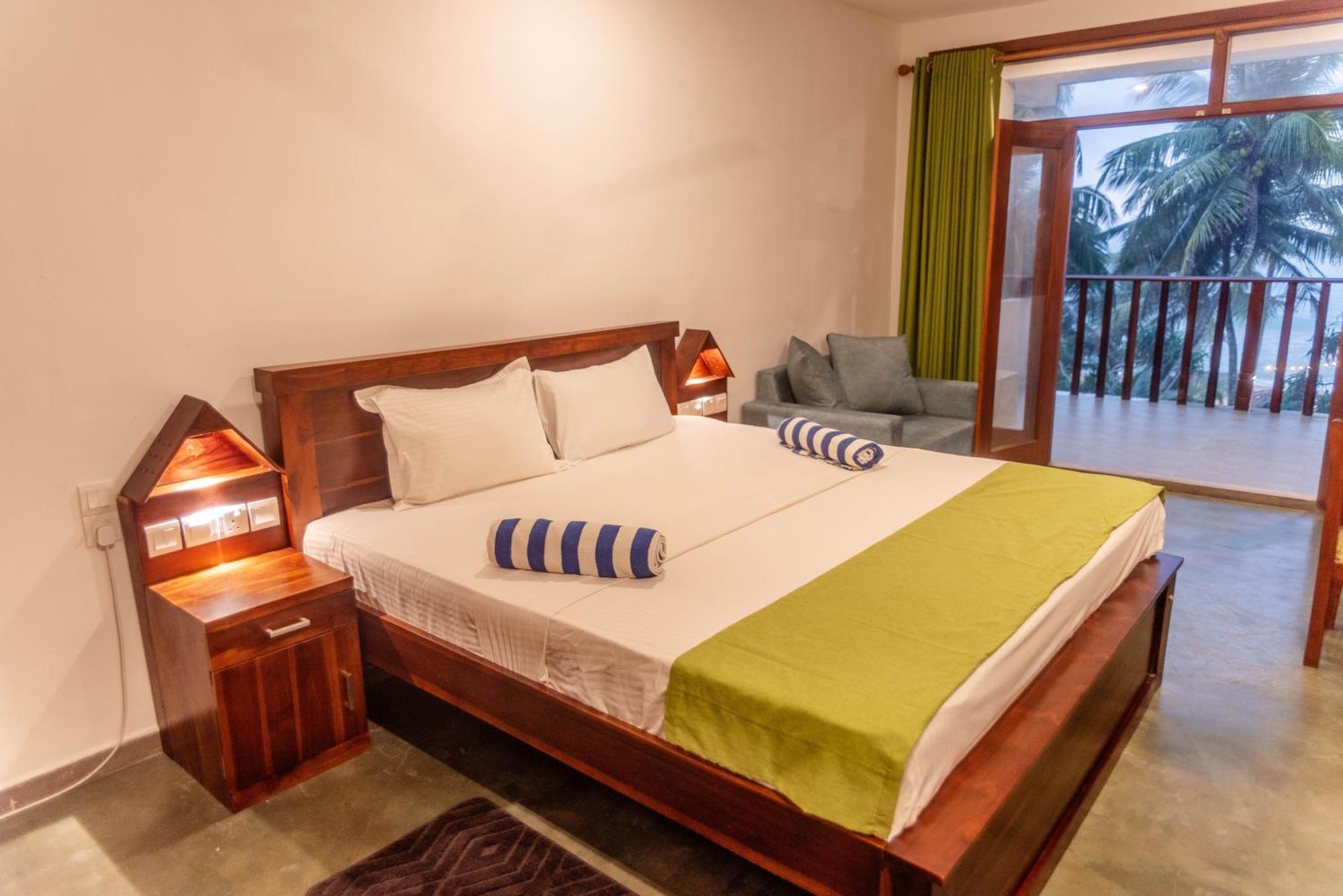 Hotel Sea Trails Bentota Extérieur photo