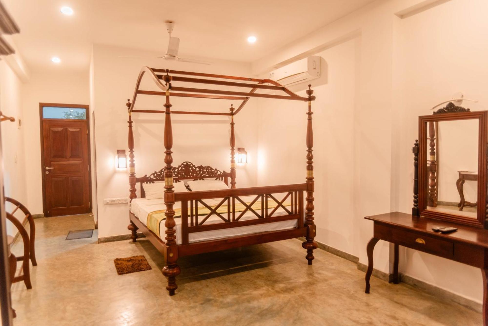 Hotel Sea Trails Bentota Extérieur photo