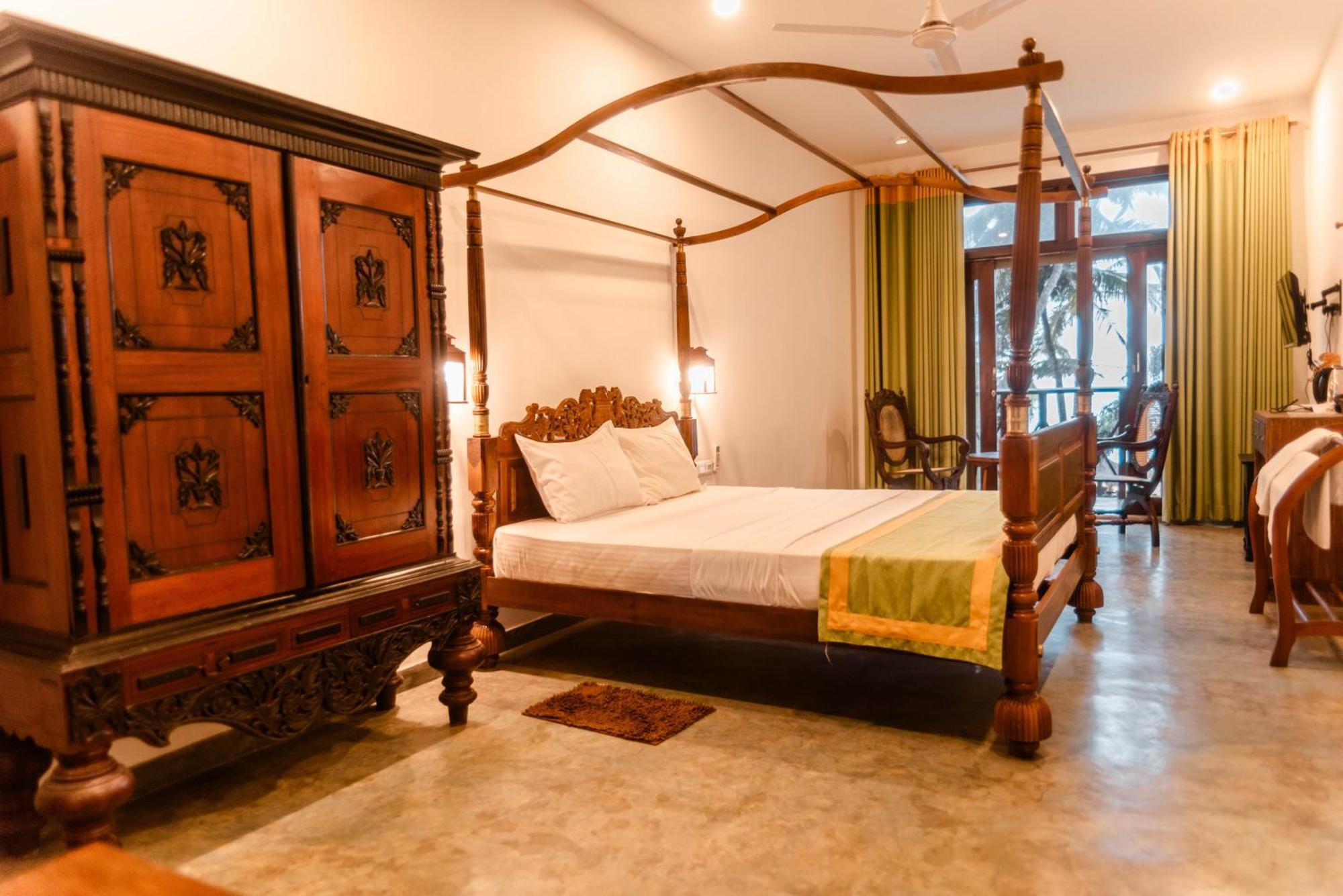 Hotel Sea Trails Bentota Extérieur photo