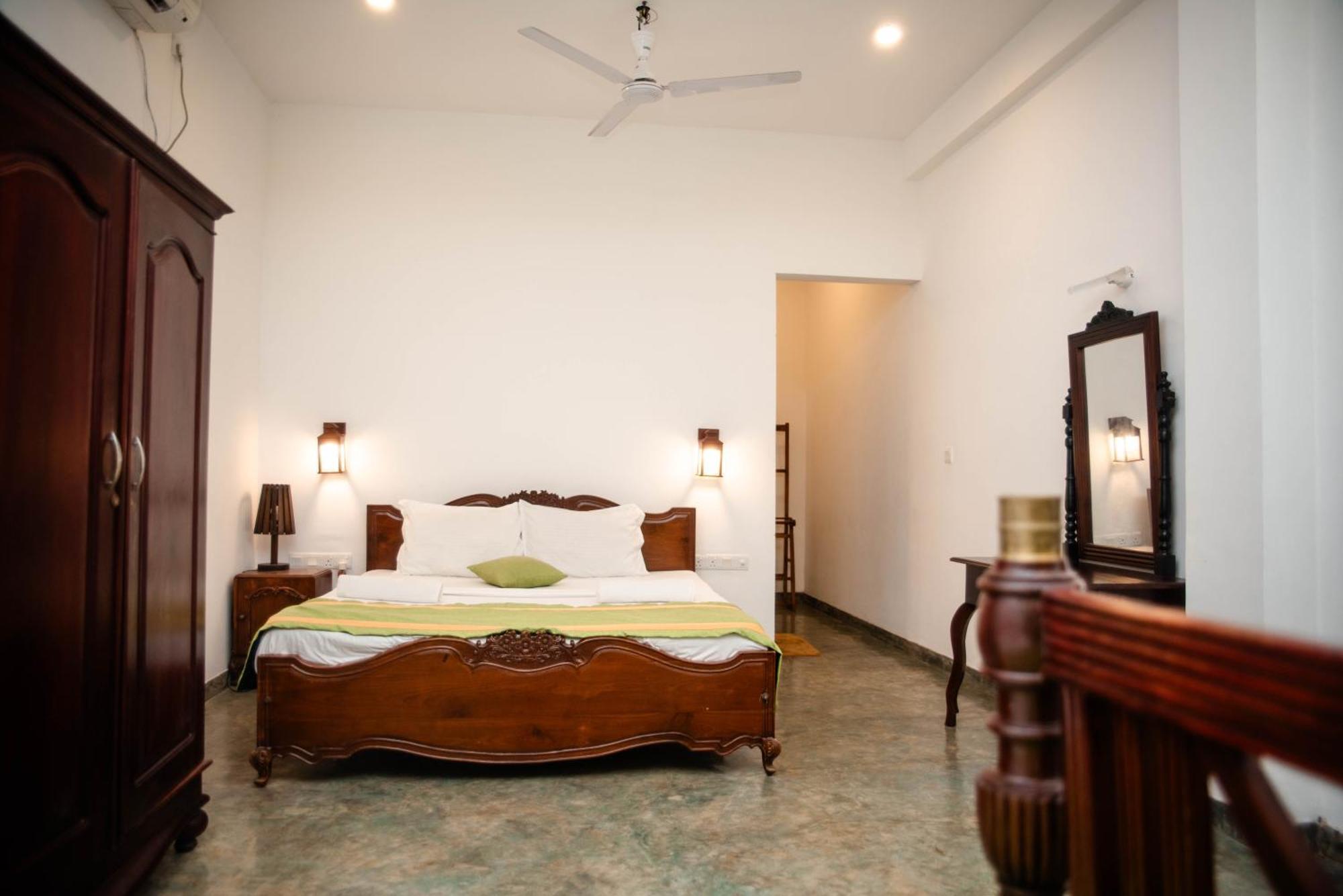 Hotel Sea Trails Bentota Extérieur photo