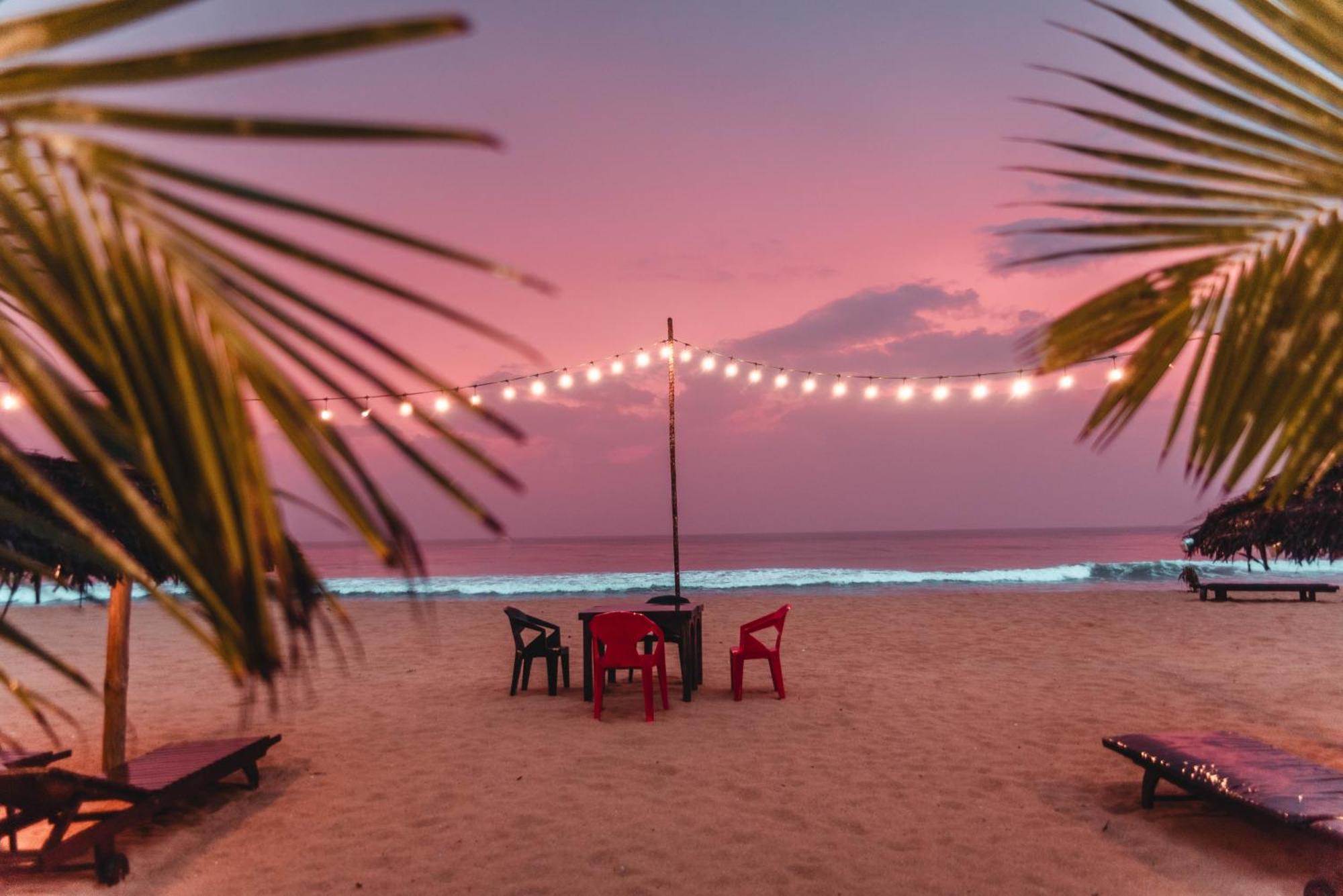 Hotel Sea Trails Bentota Extérieur photo