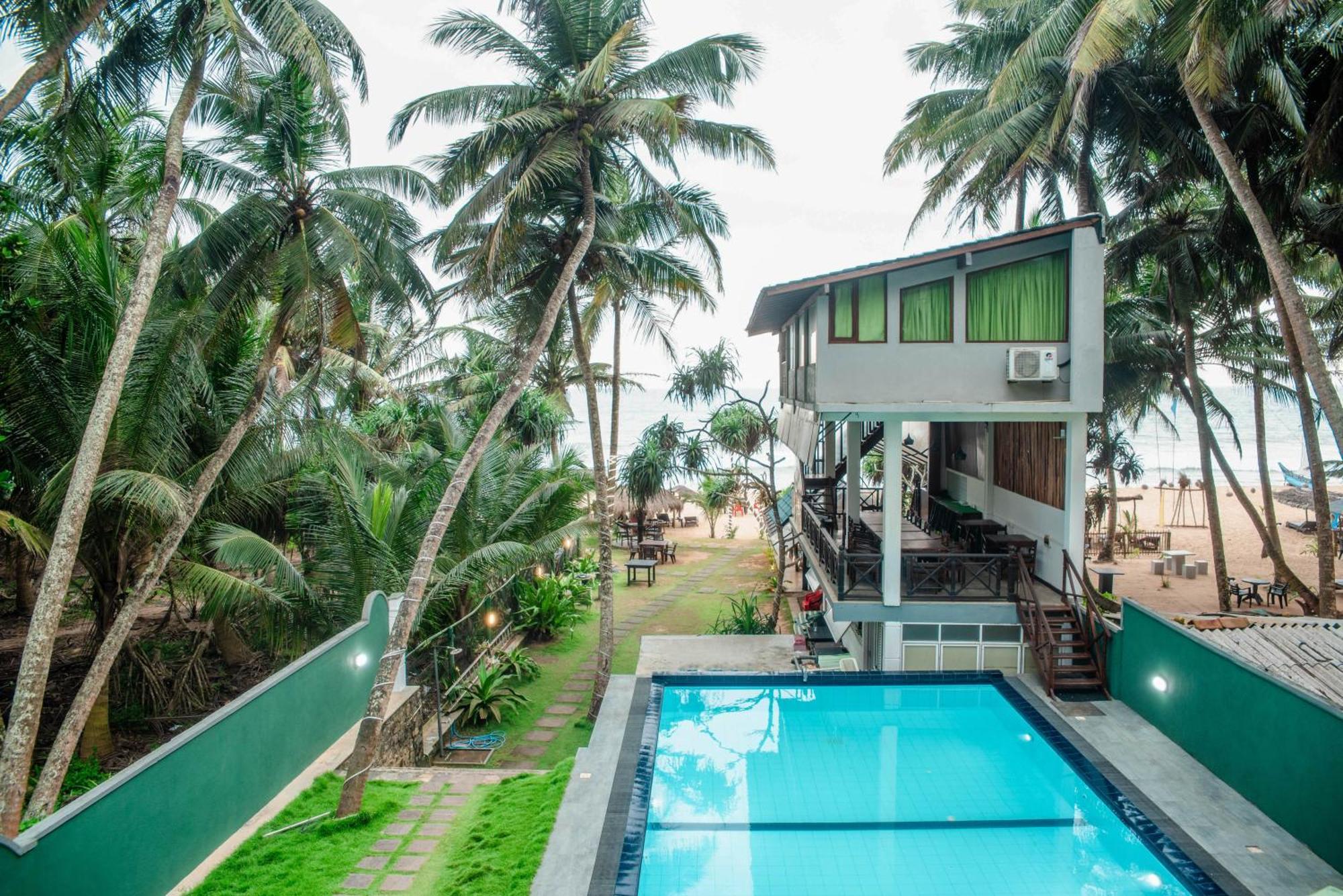 Hotel Sea Trails Bentota Extérieur photo